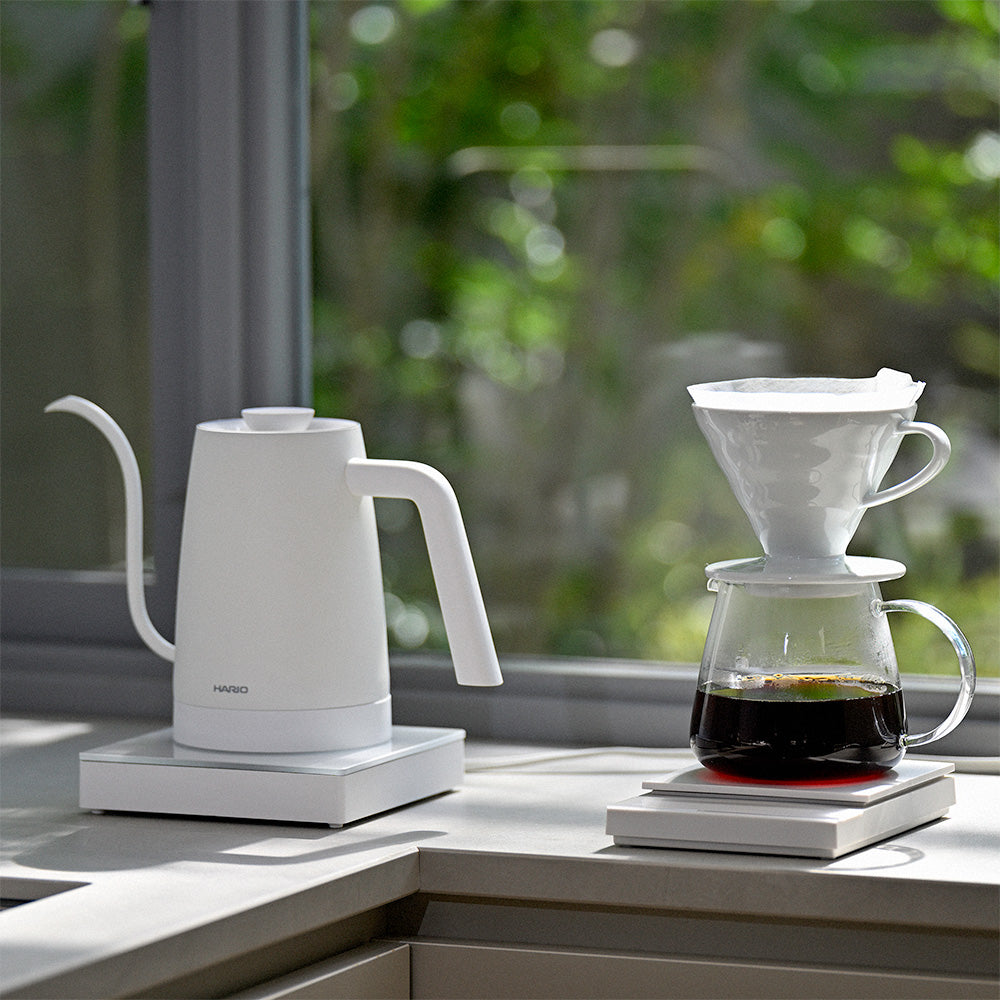 Hario - Lyra Electric Coffee Drip Kettle (800ml) - White